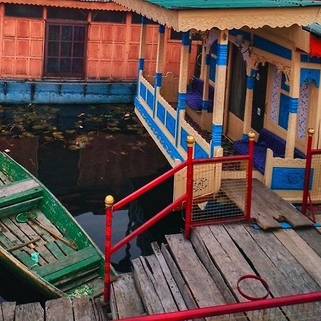 Lala Rukh Group Of Houseboats Hotel Srinagar  Bagian luar foto