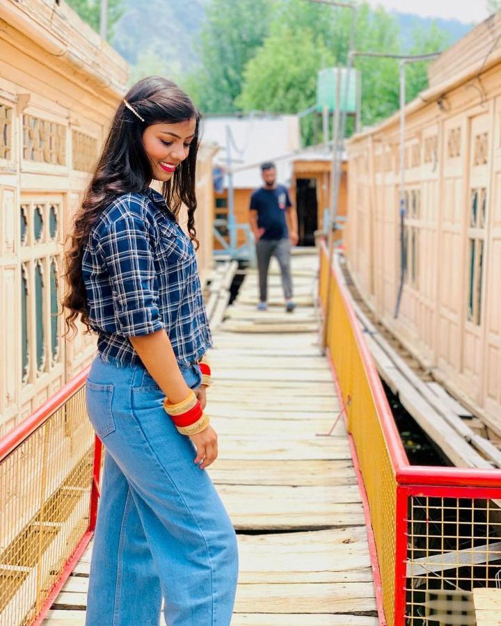 Lala Rukh Group Of Houseboats Hotel Srinagar  Bagian luar foto