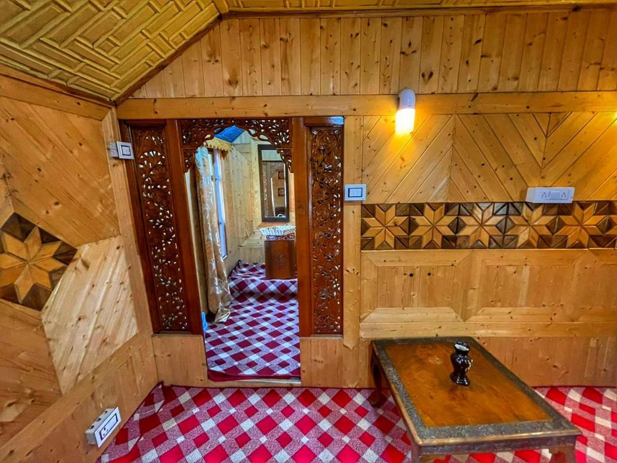 Lala Rukh Group Of Houseboats Hotel Srinagar  Bagian luar foto