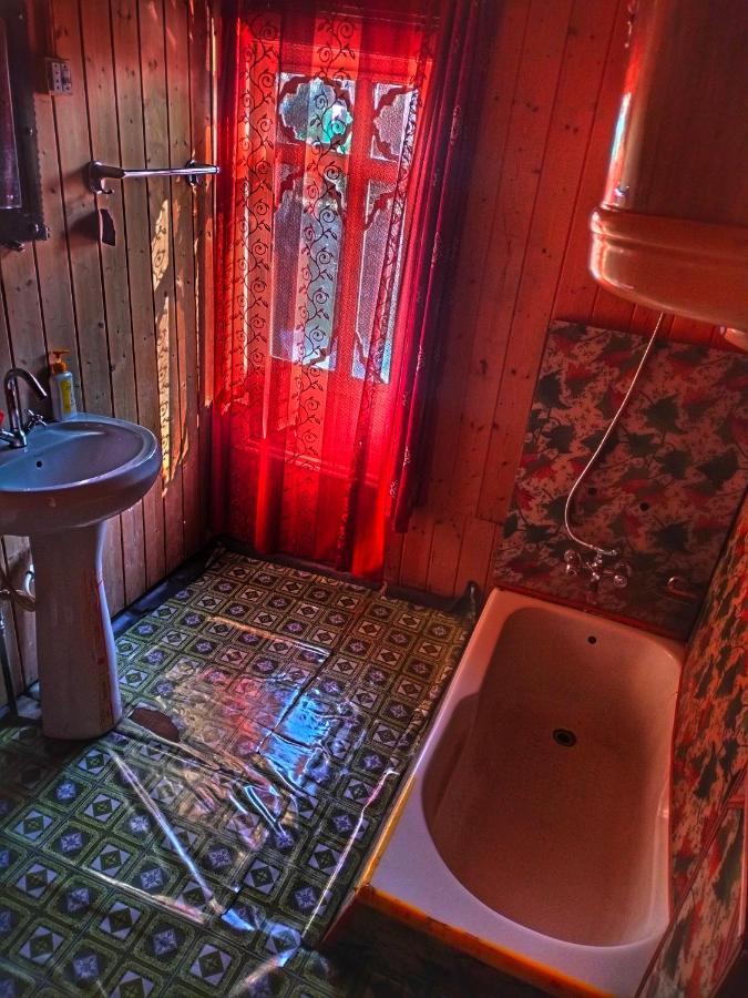 Lala Rukh Group Of Houseboats Hotel Srinagar  Bagian luar foto